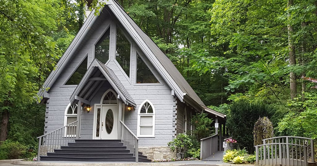 A look at the 6 best wedding chapels in Gatlinburg, ranked