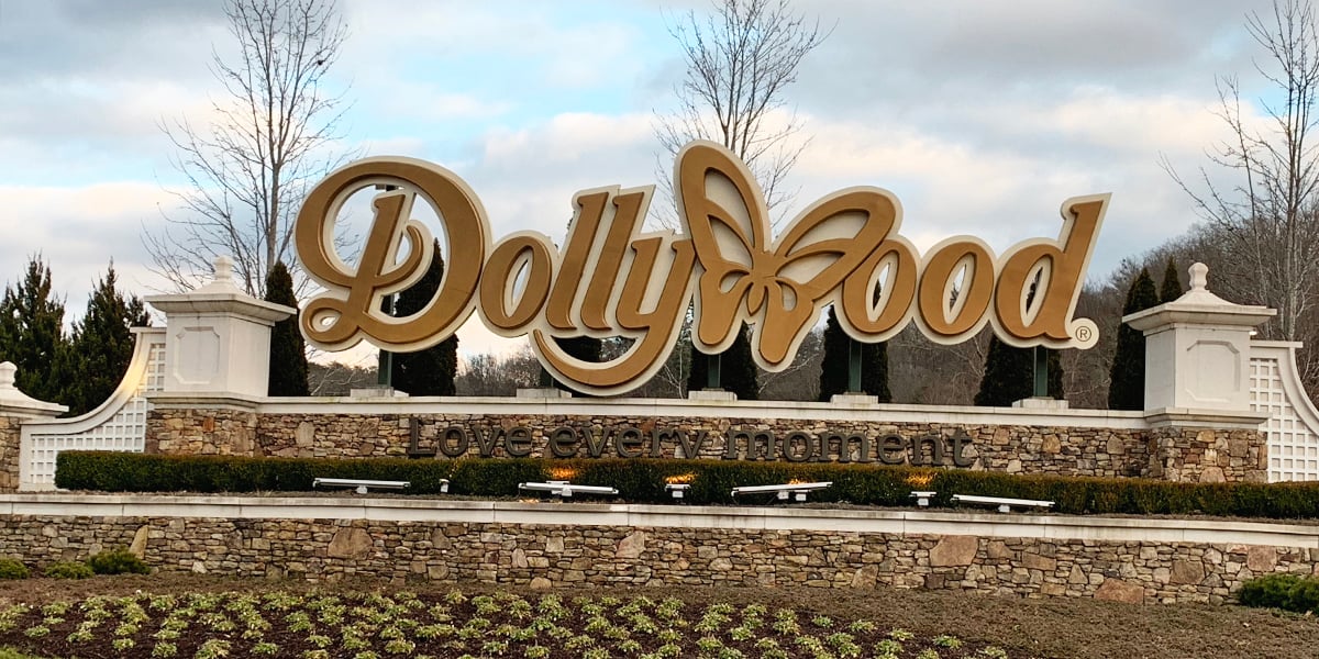 how-much-is-dollywood-worth-would-dolly-parton-ever-sell-it